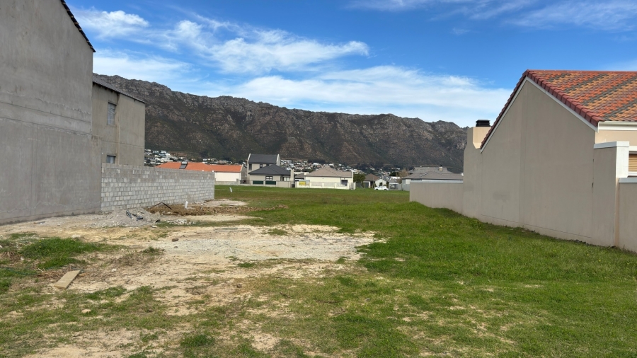 0 Bedroom Property for Sale in Gordons Bay Central Western Cape